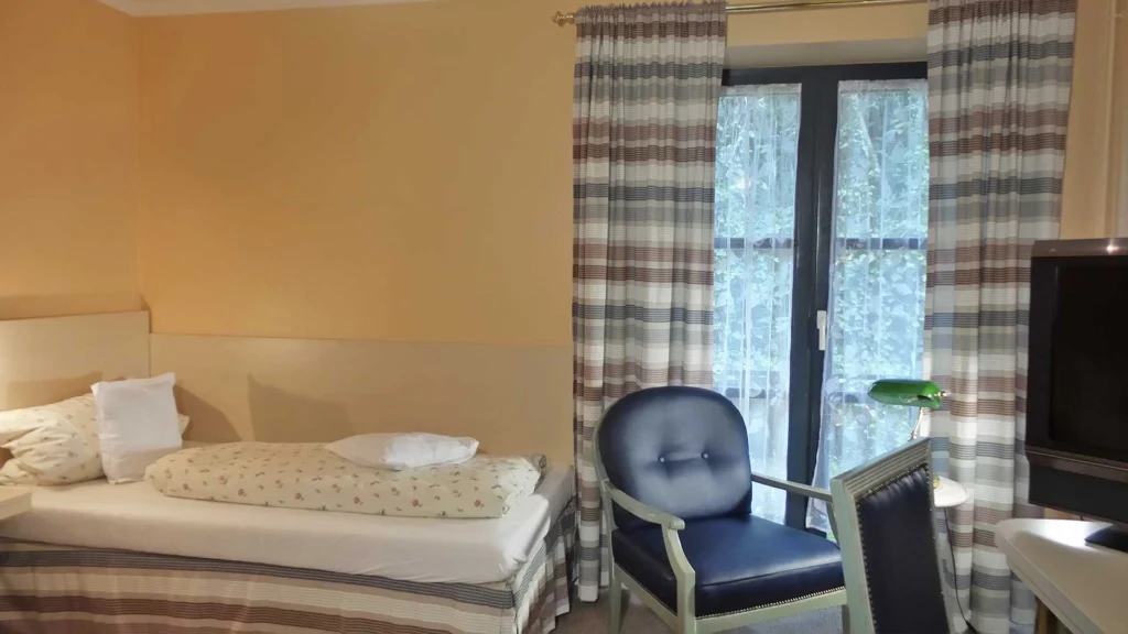 historischer-krug-klassik-einzelzimmer1